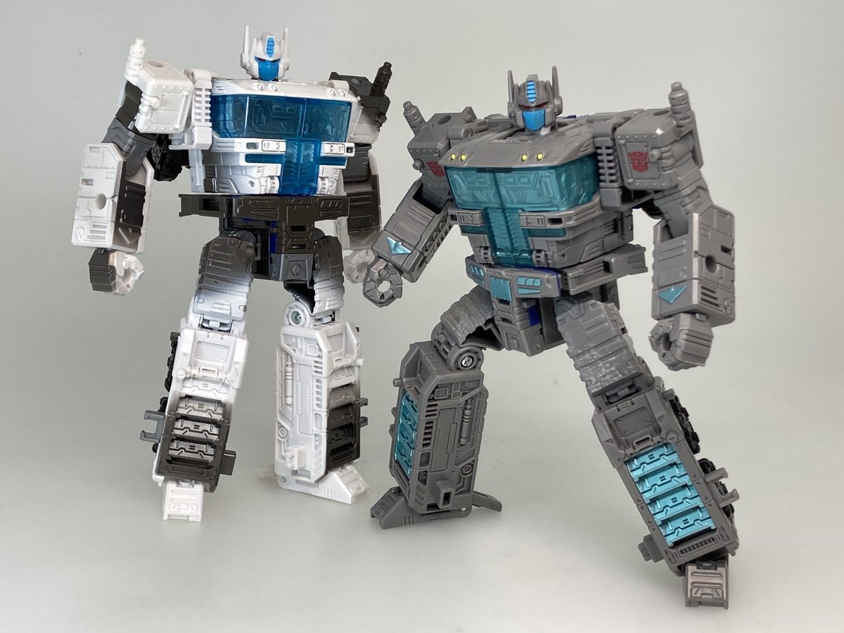 Takara Transformers Premium Finish WFC-03 Ultra Magnus